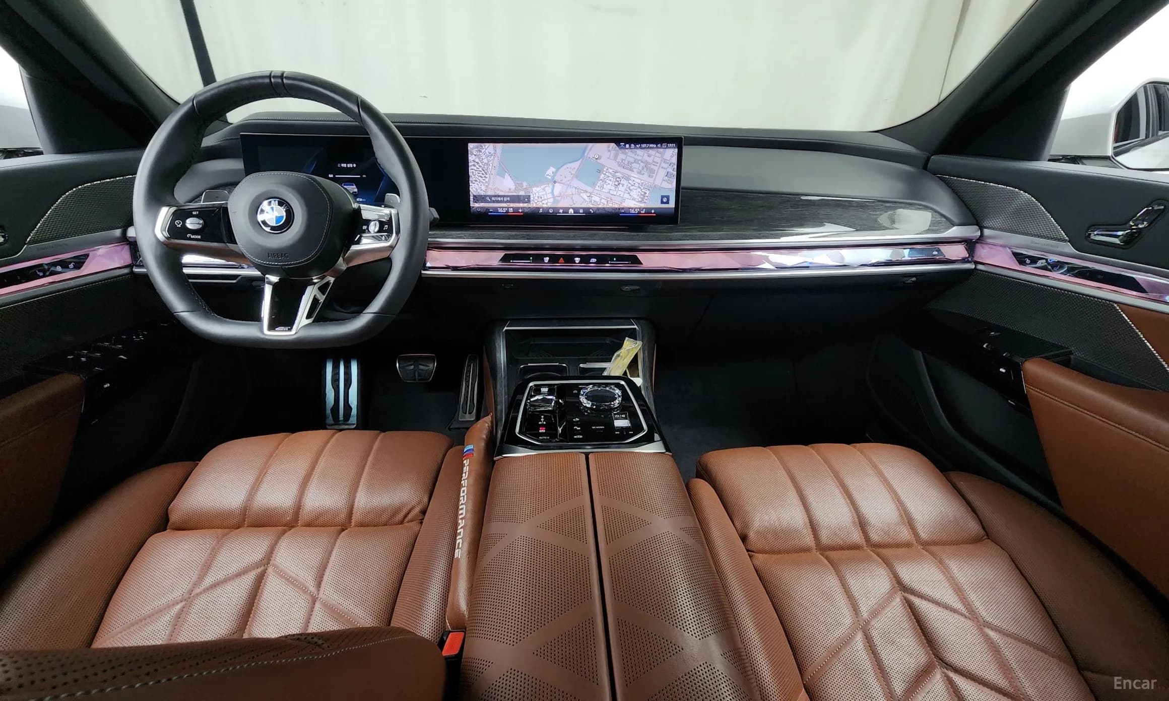 7 Series (G70)