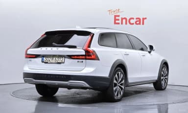 V90 Cross Country