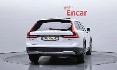 V90 Cross Country