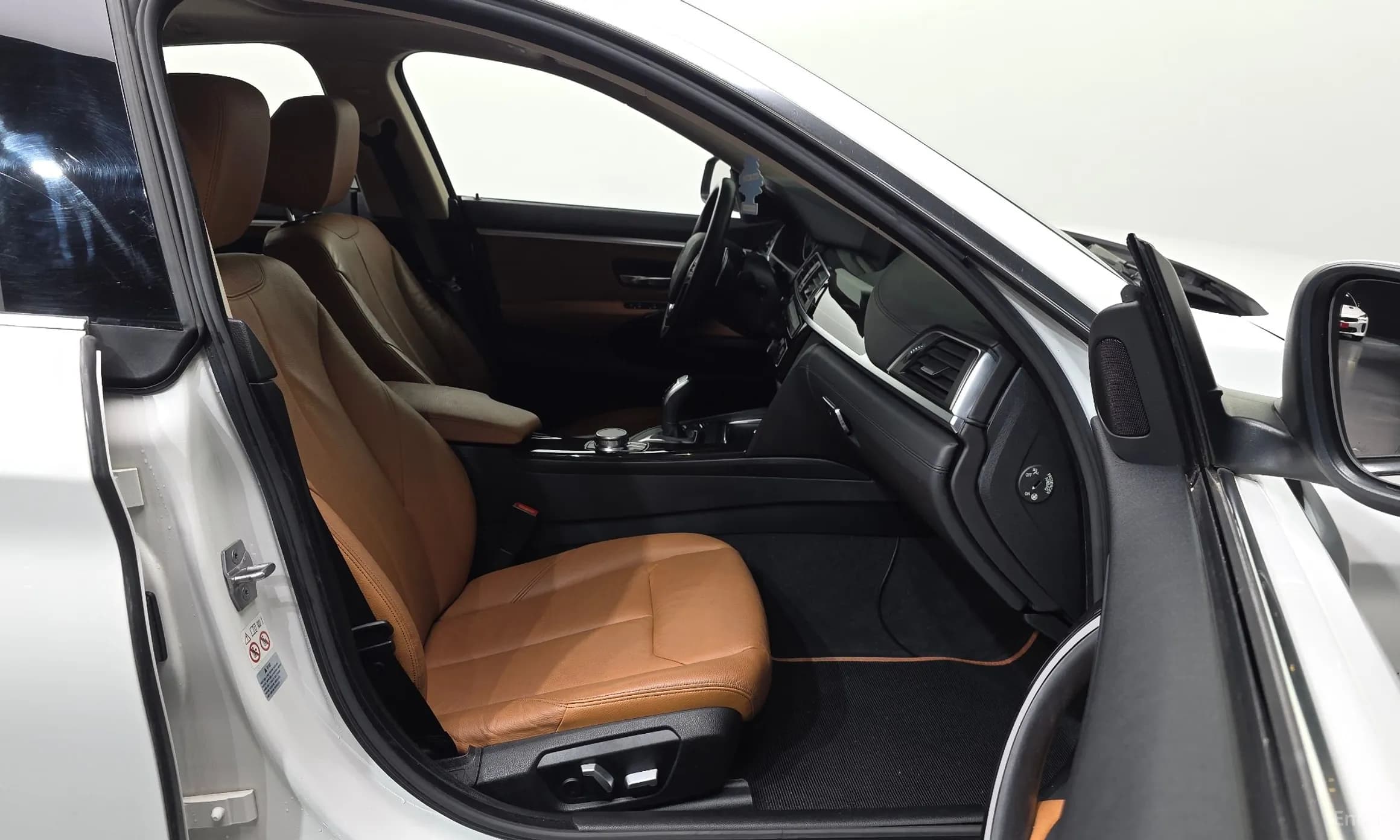 Series 4 (F32)