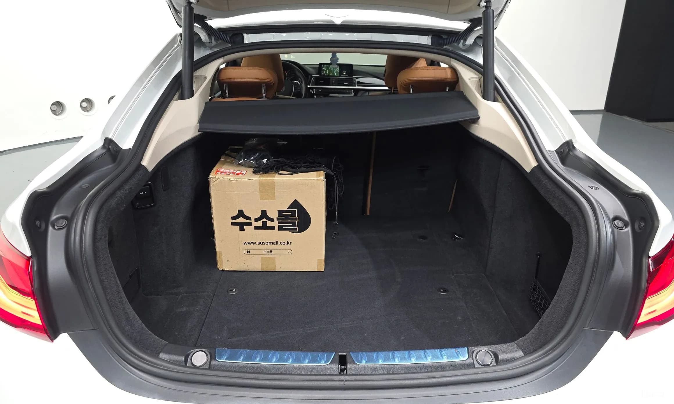 Series 4 (F32)