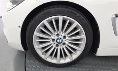 Series 4 (F32)