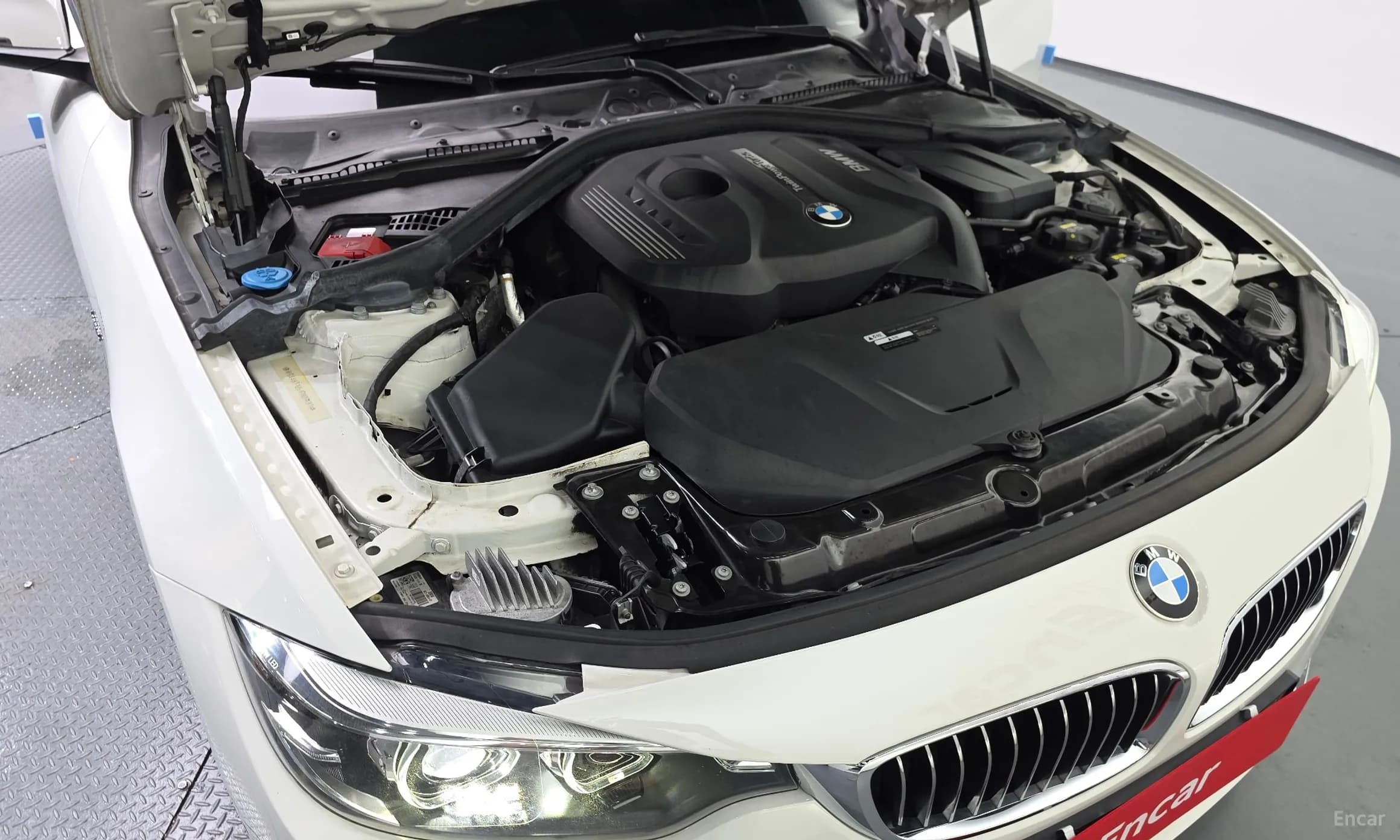 Series 4 (F32)