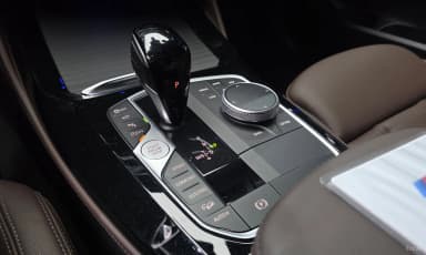 X4 (G02)