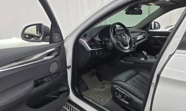 X6 (F16)