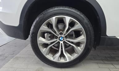 X6 (F16)