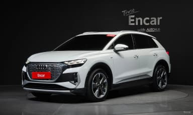 Q4 e-tron (F4)