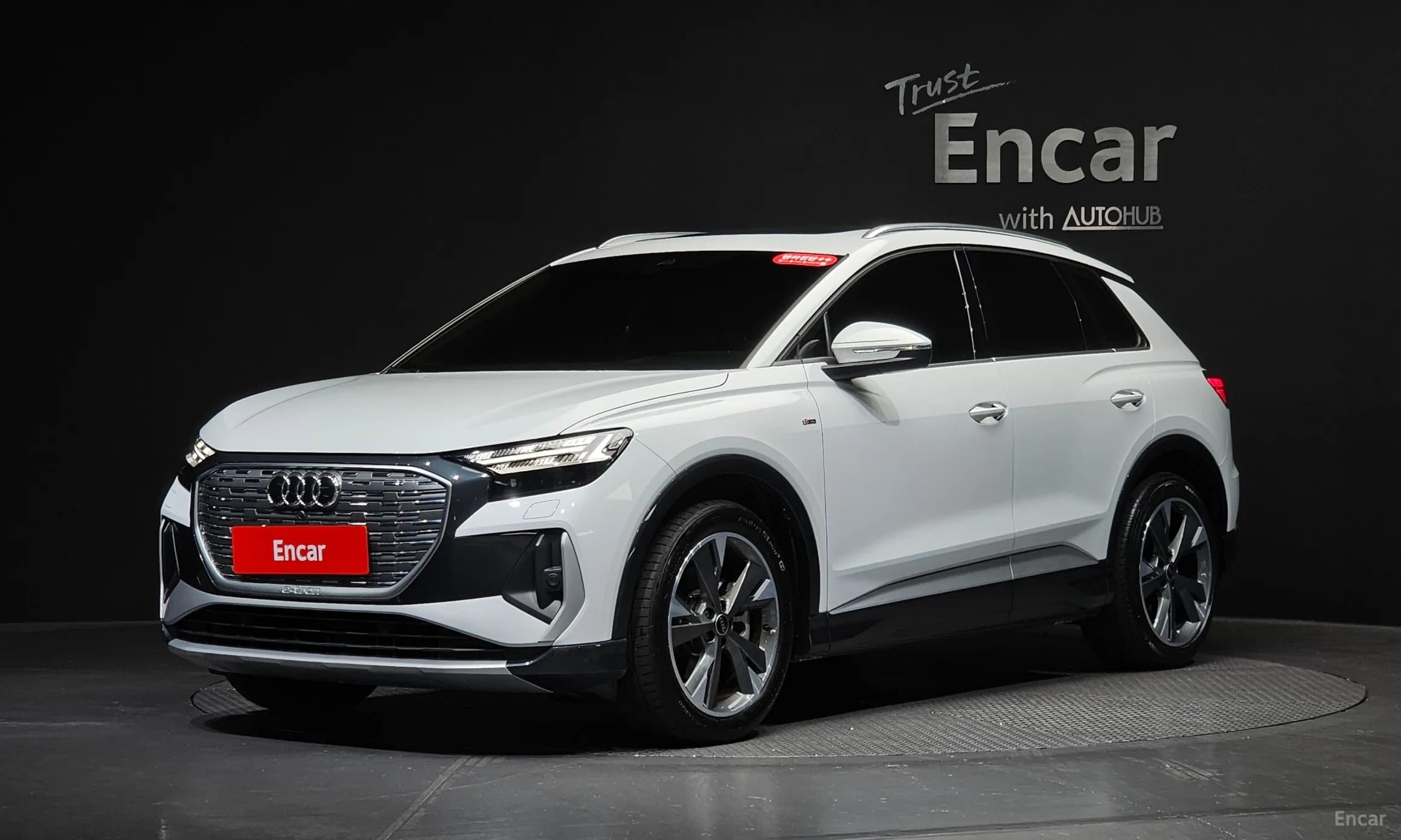 Q4 e-tron (F4)