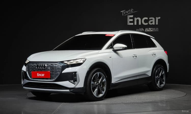 Q4 e-tron (F4)
