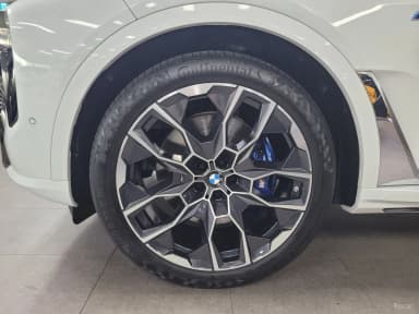 X7 (G07)