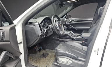 New Cayenne