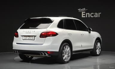 New Cayenne
