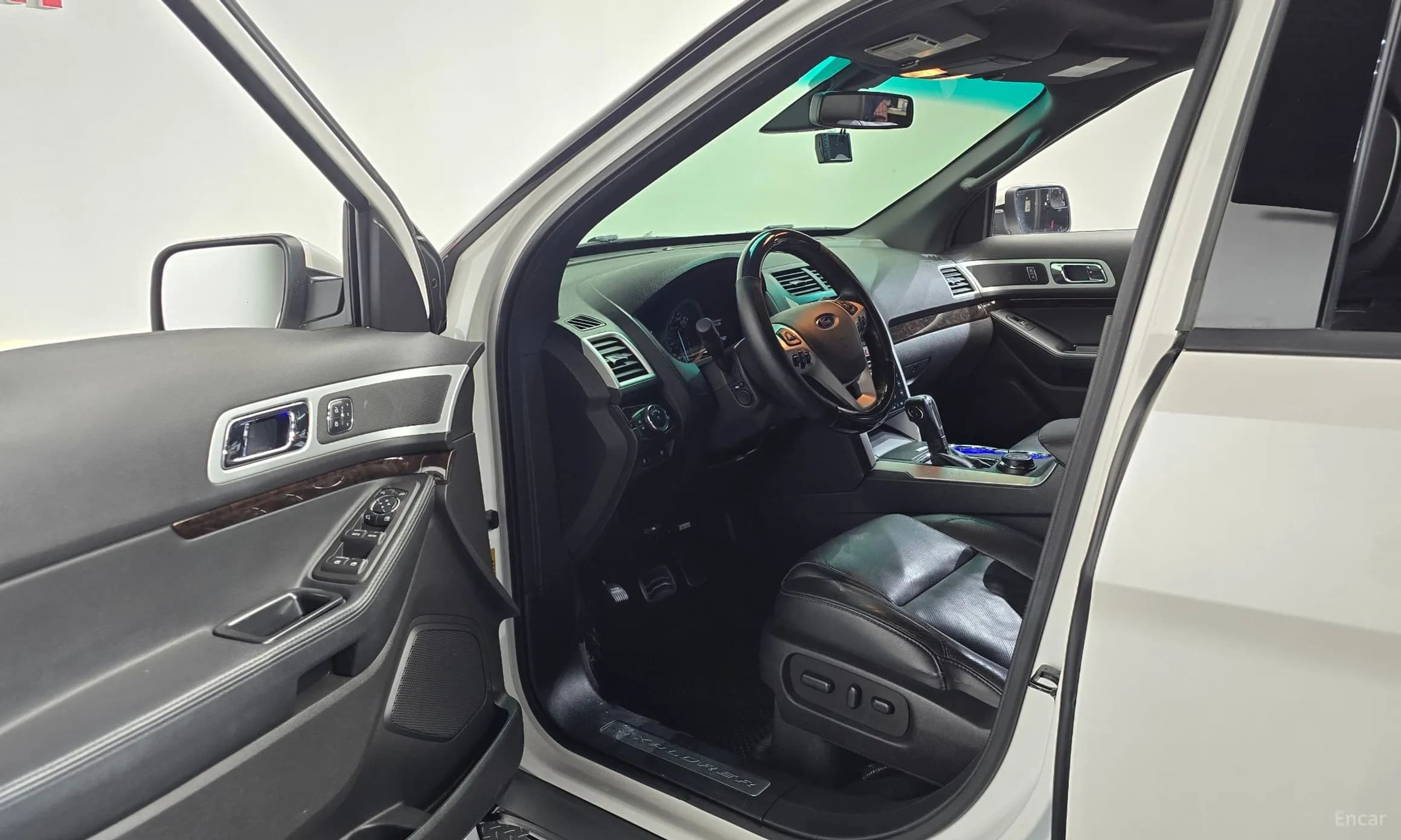 Explorer