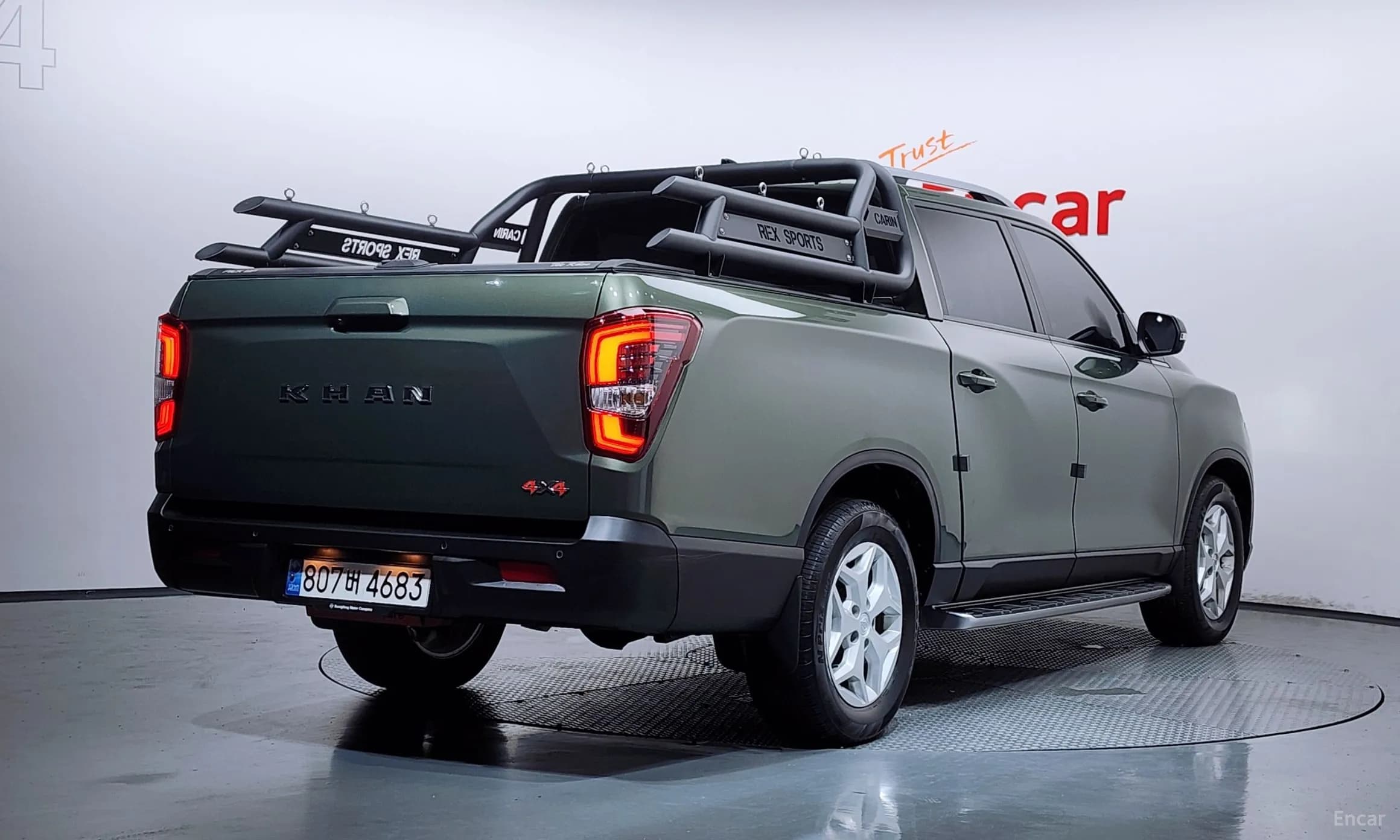 Rexton Sports Khan