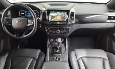 Rexton Sports Khan
