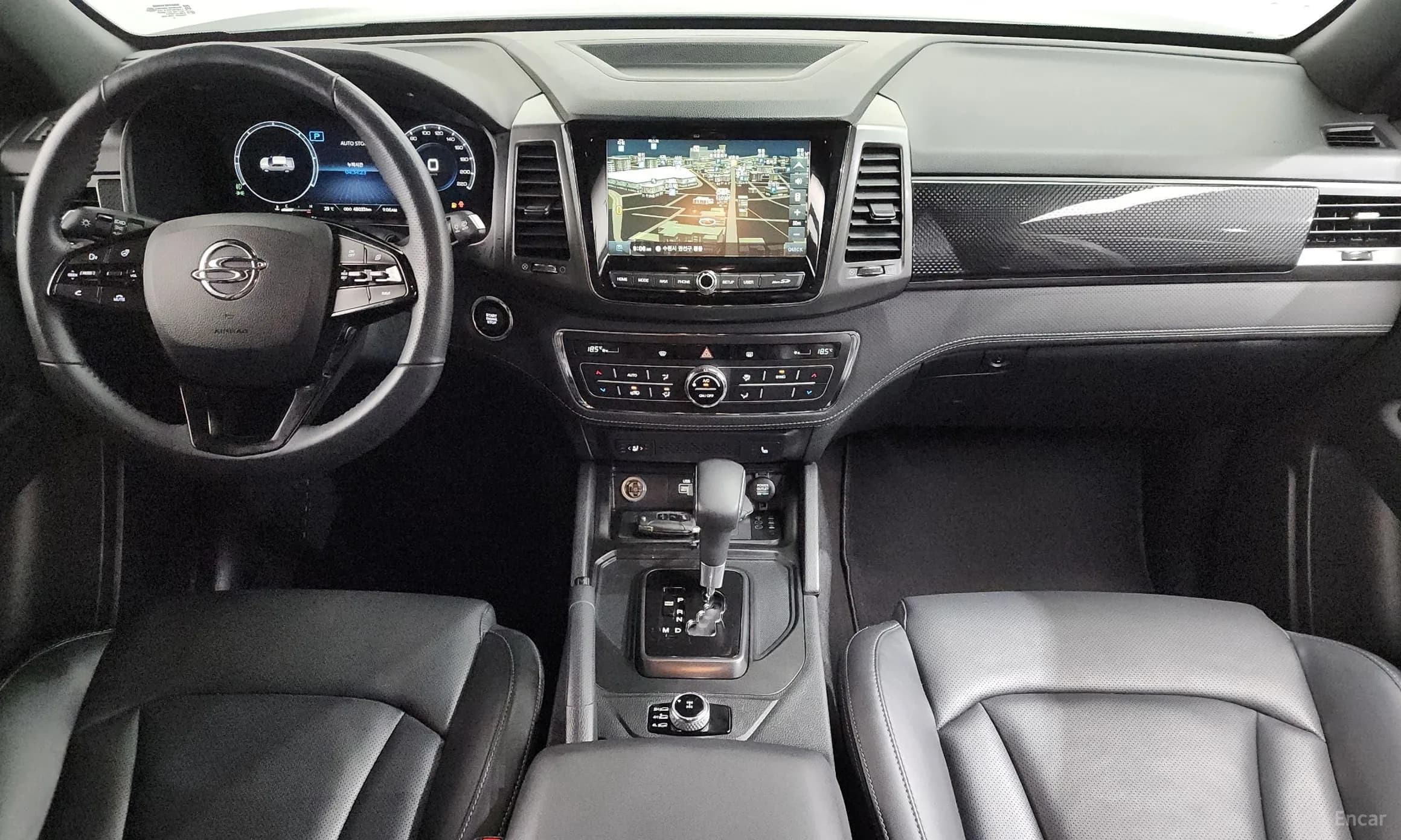 Rexton Sports Khan