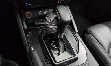 Rexton Sports Khan
