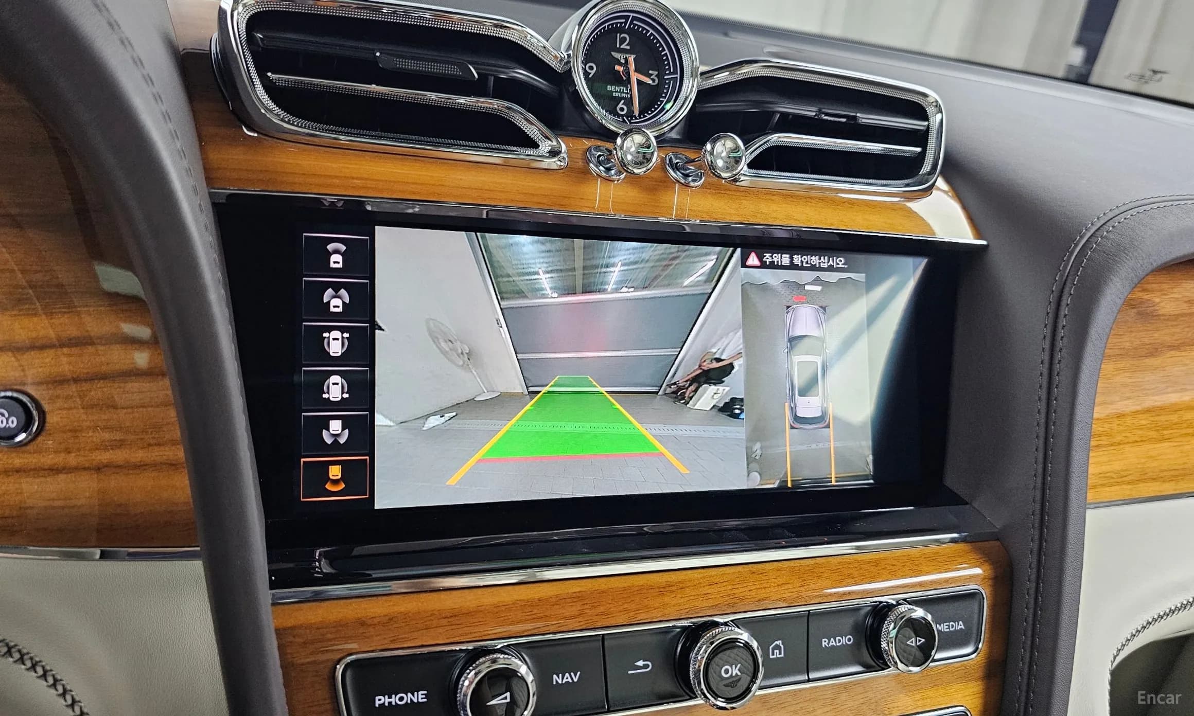 Bentayga