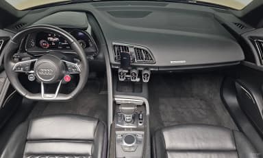 R8 (4S)