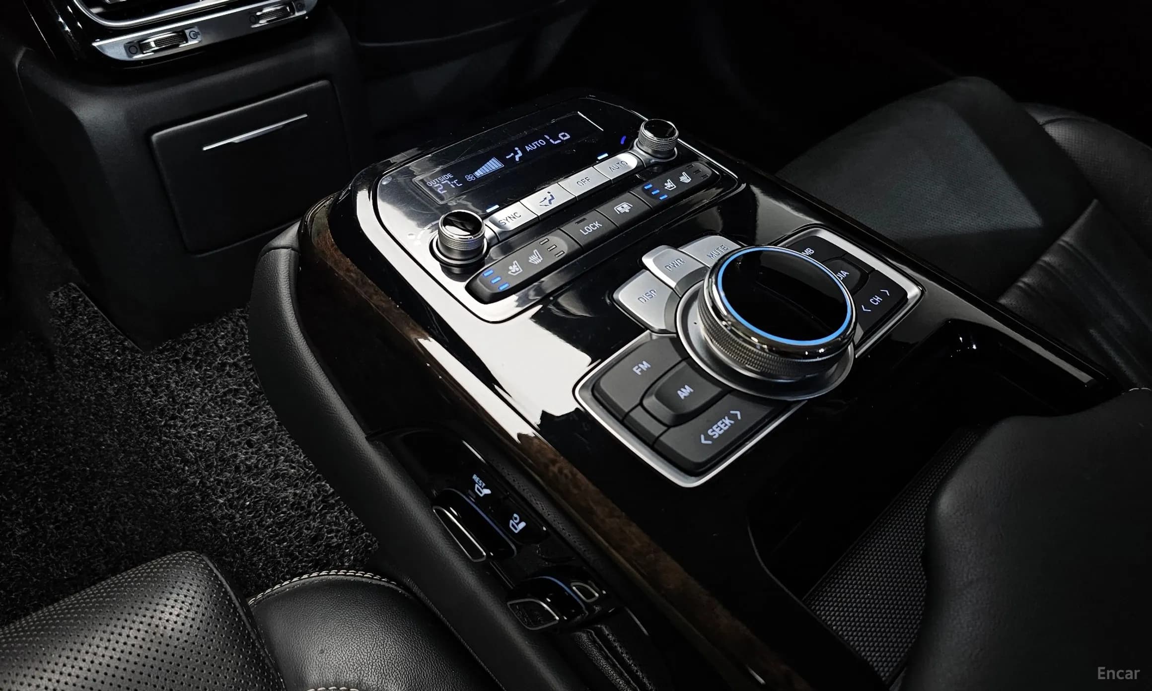 G90