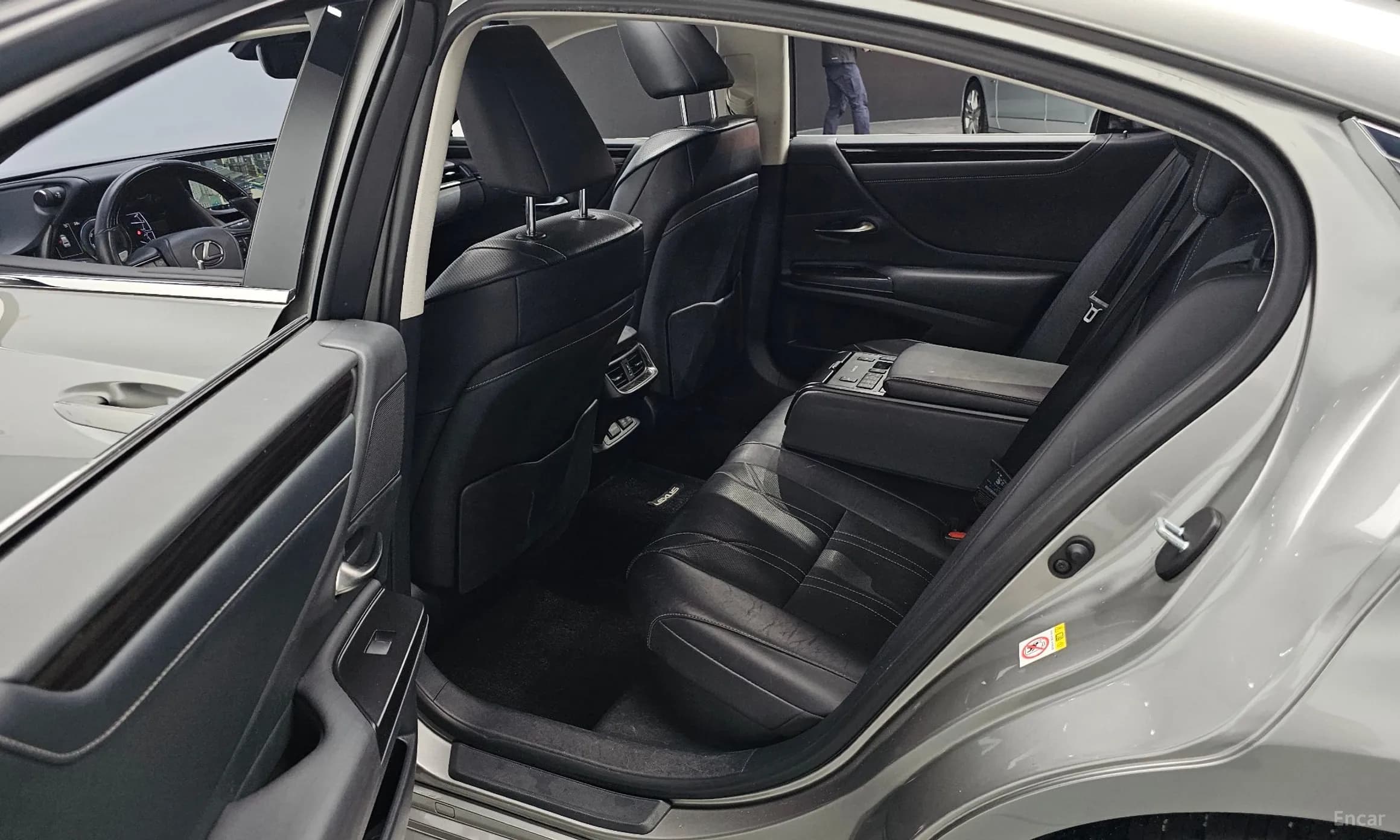 ES300h 7th Generation