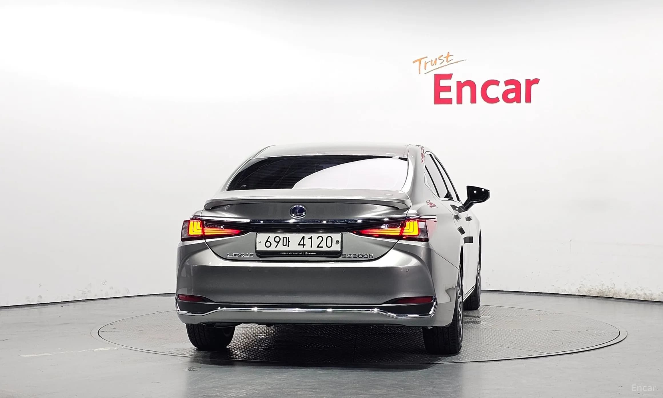 ES300h 7th Generation