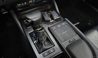 ES300h 7th Generation