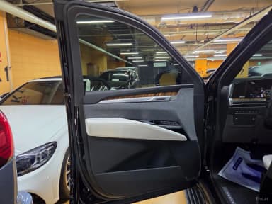 Escalade 5th Generation