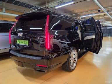 Escalade 5th Generation