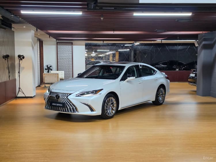 ES300h 7th Generation