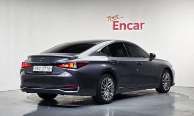 ES300h 7th Generation