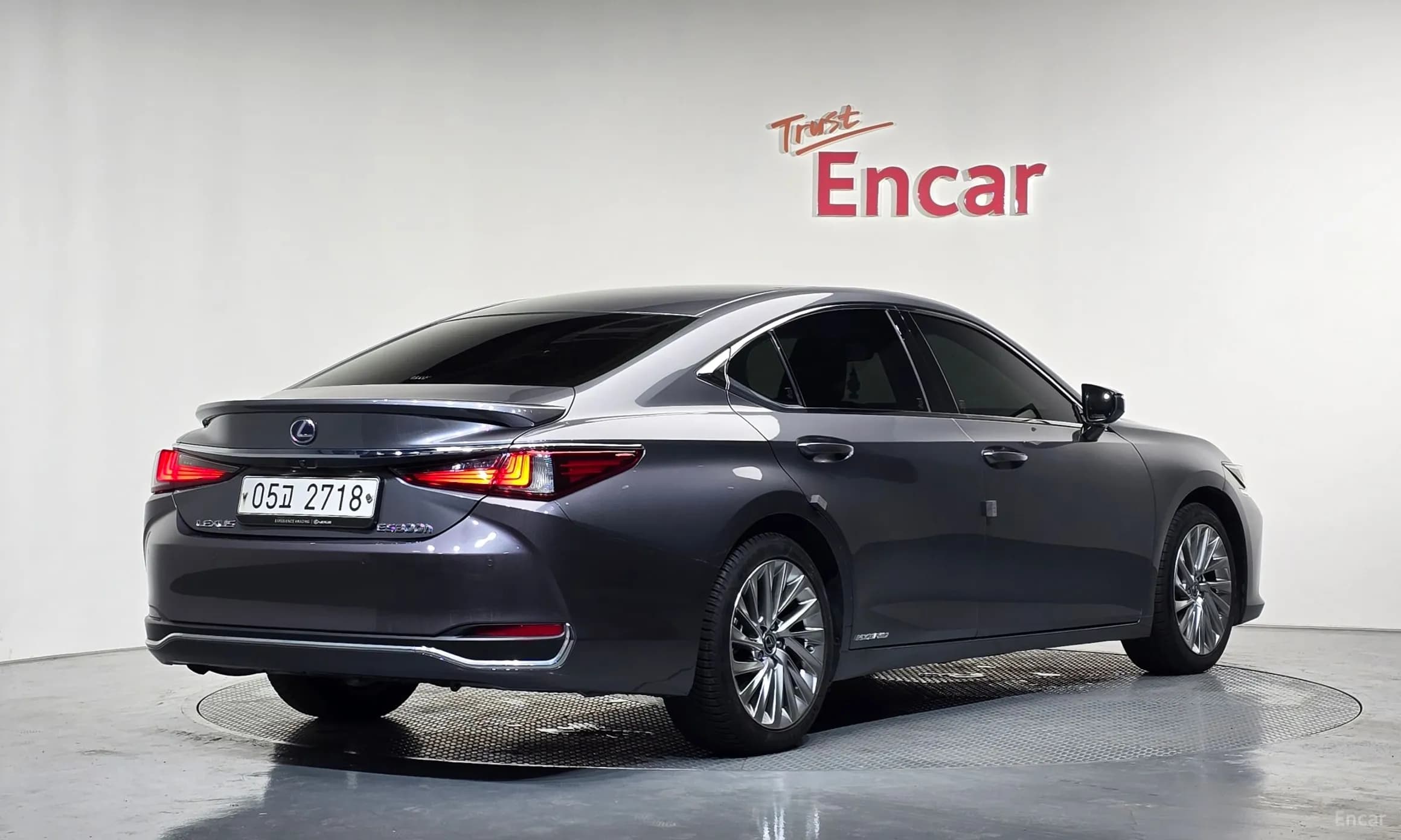 ES300h 7th Generation