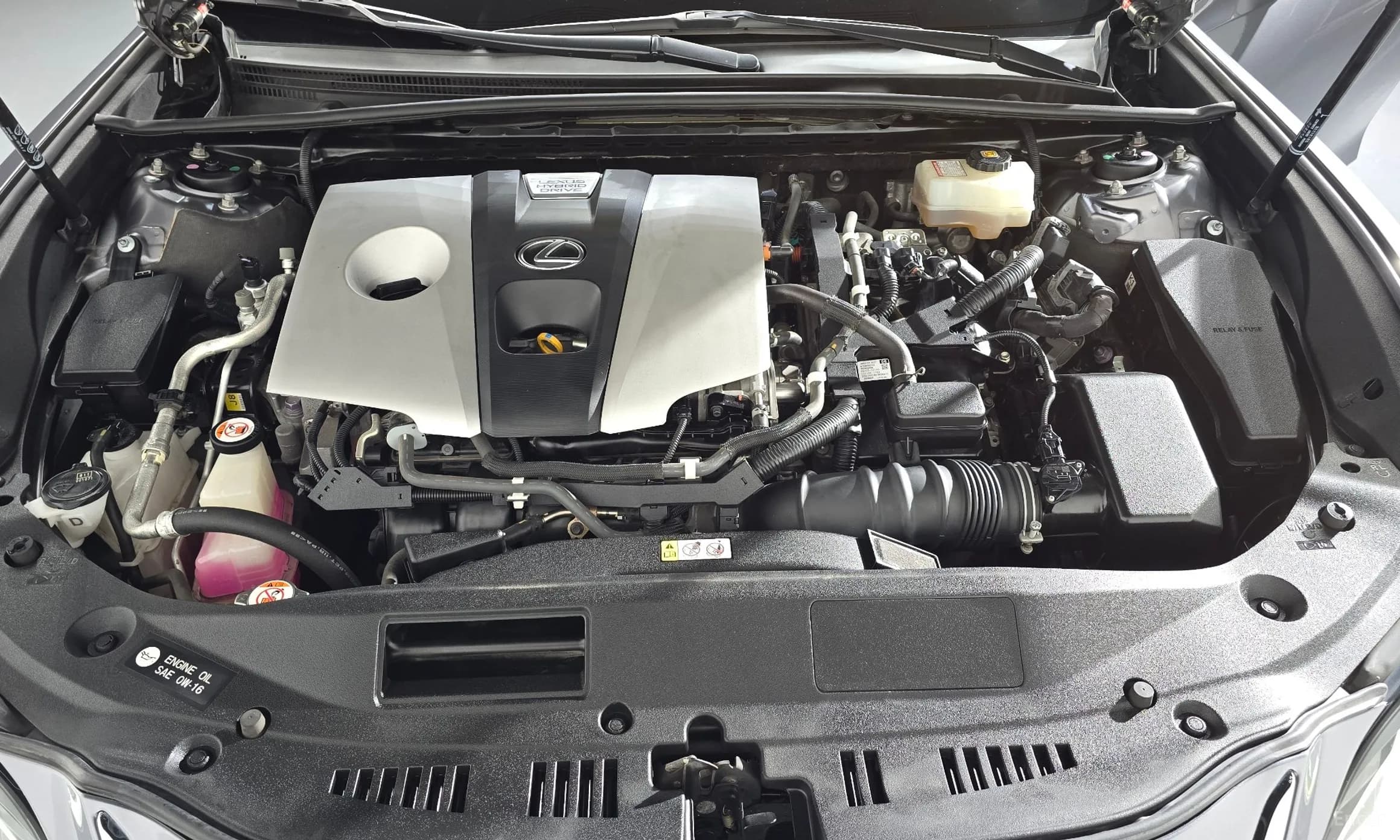 ES300h 7th Generation