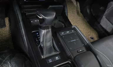 ES300h 7th Generation