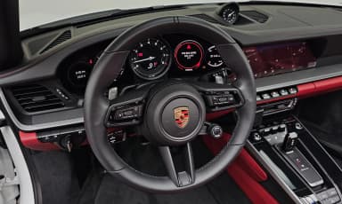 911 (992)