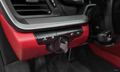 911 (992)