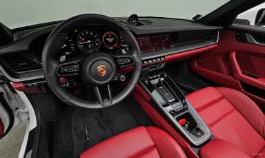 911 (992)