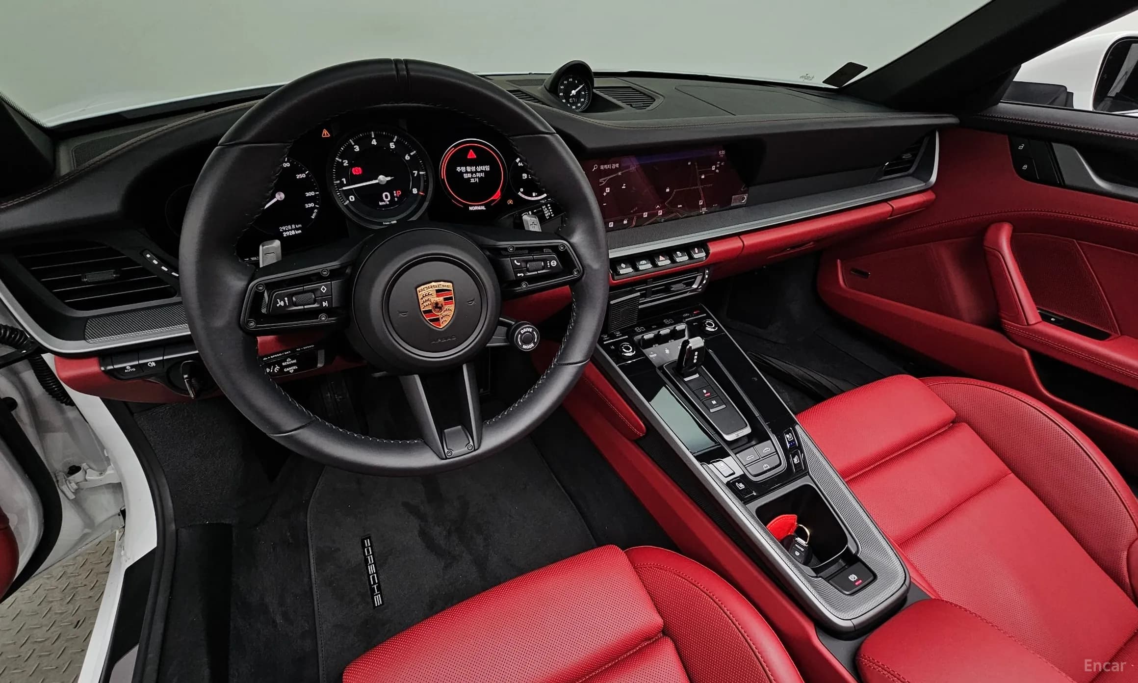 911 (992)