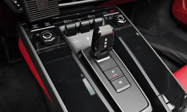 911 (992)