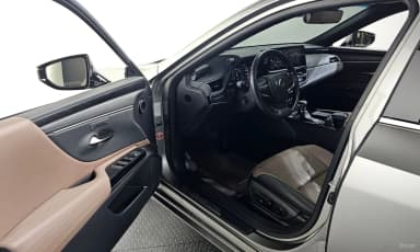 ES300h 7th Generation