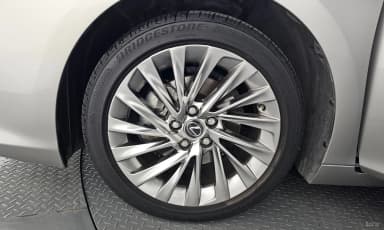 ES300h 7th Generation