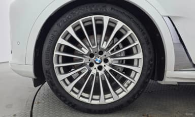 X7 (G07)
