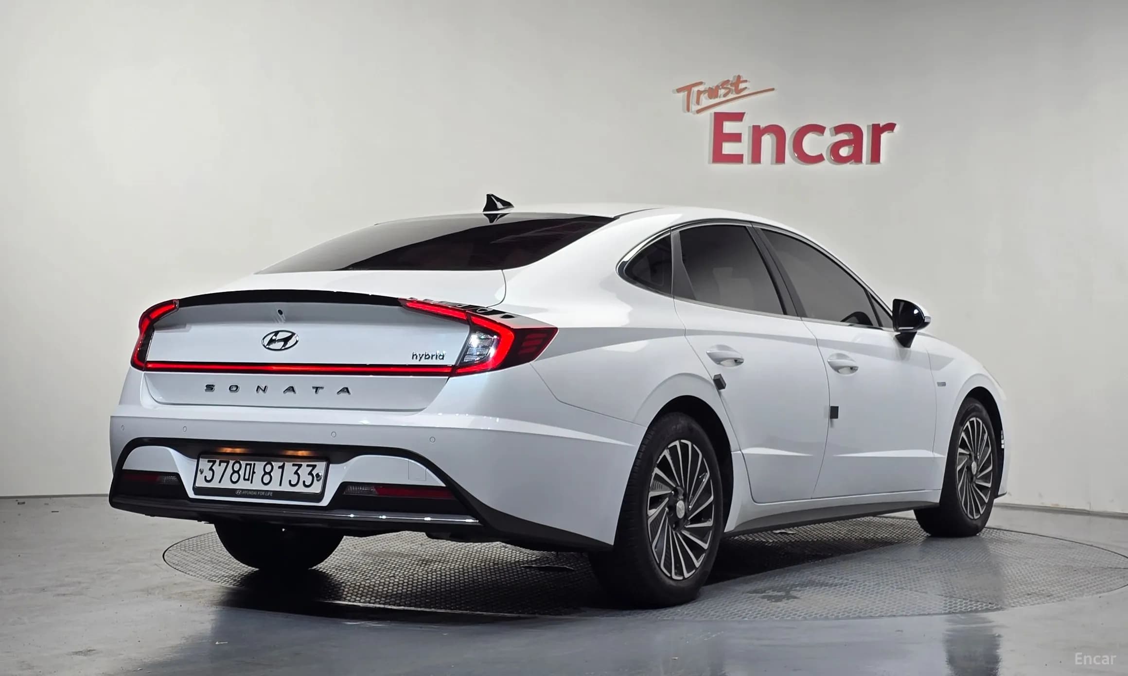 Sonata Hybrid (DN8)