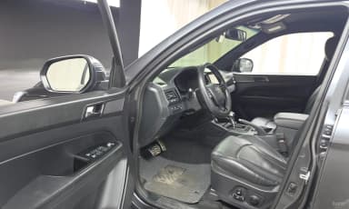 Rexton Sports Khan