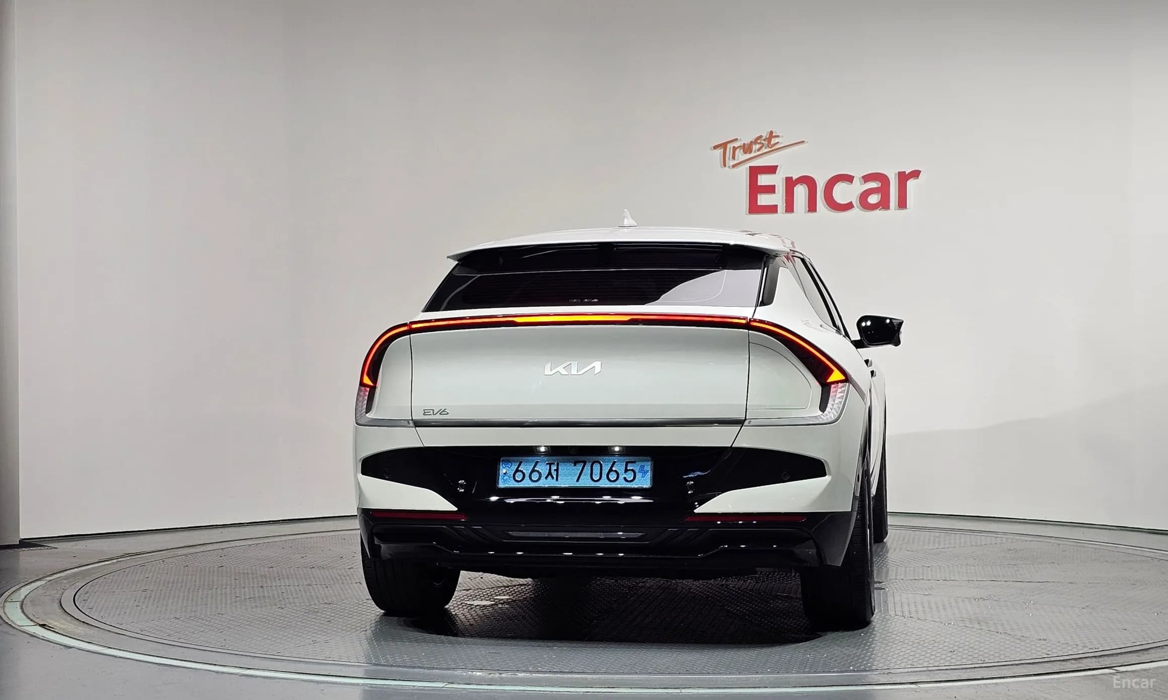 EV6