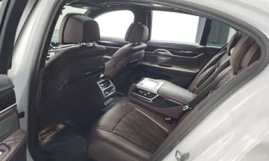 7 Series (G11)