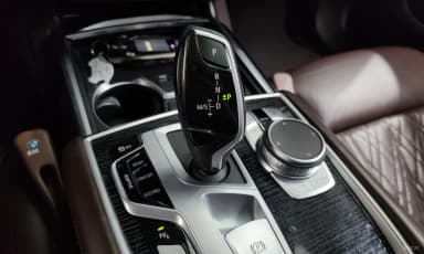 7 Series (G11)