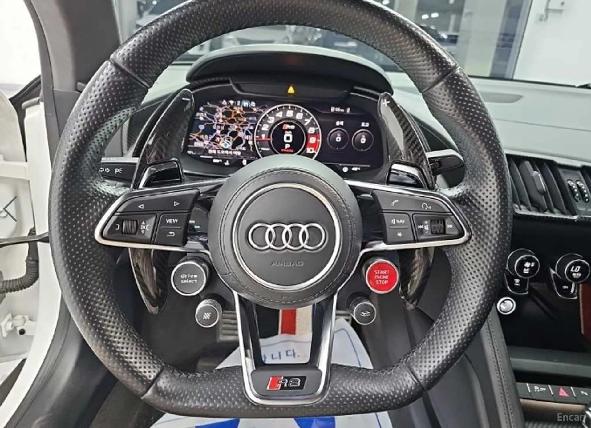 R8 (4S)