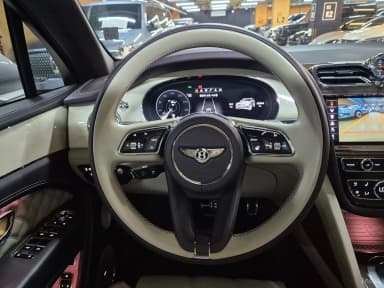 Bentayga