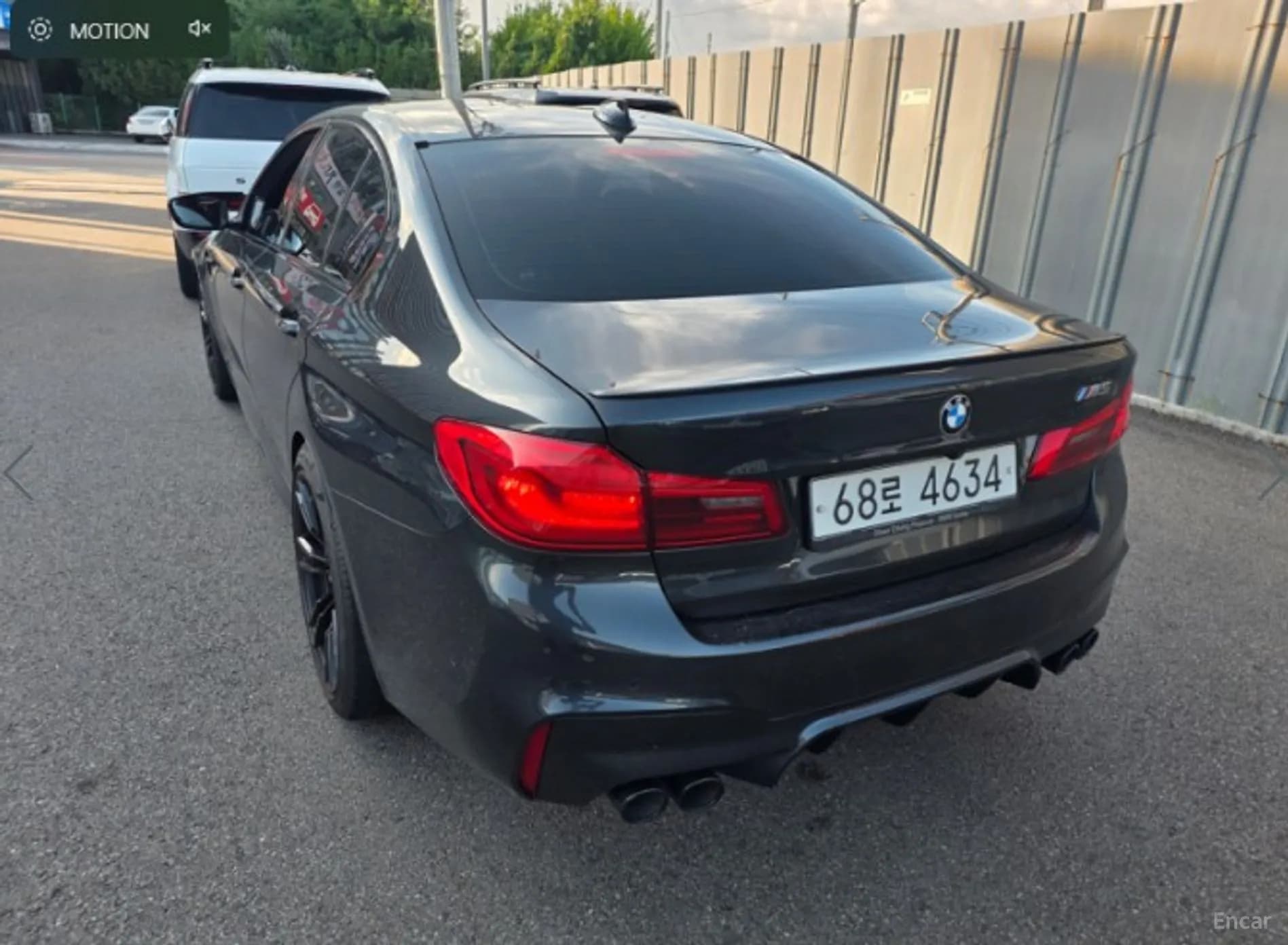 M5 (F90)